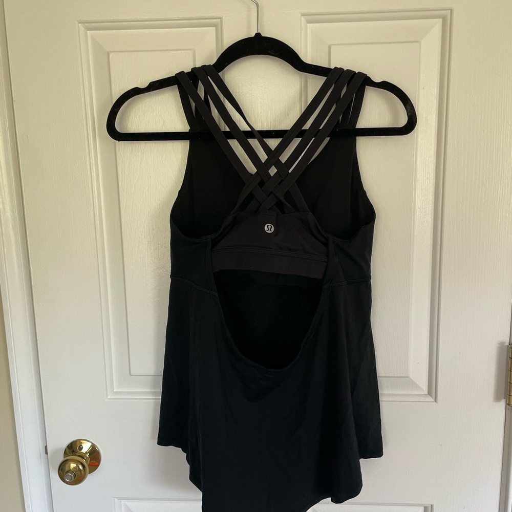 Lululemon top